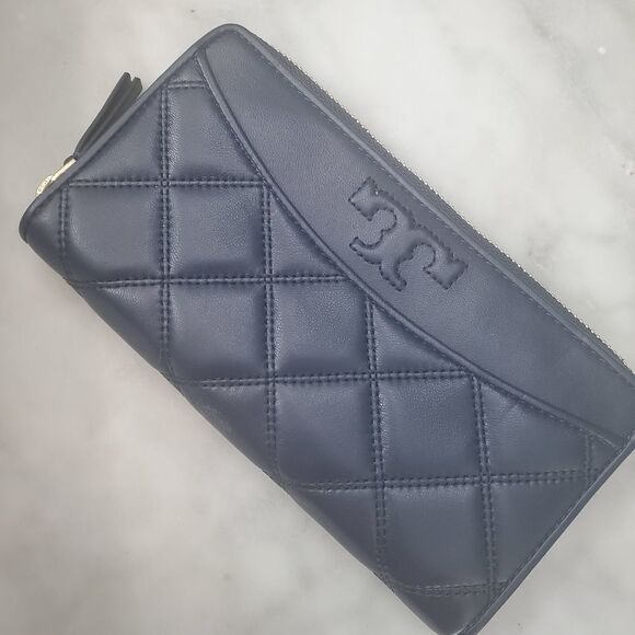Tory Burch Savannah Quilted Leather ZIP AROUND wallet in Navy- NWT - Picture 5 of 10
